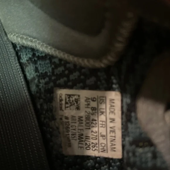 Yeezy350 size 9